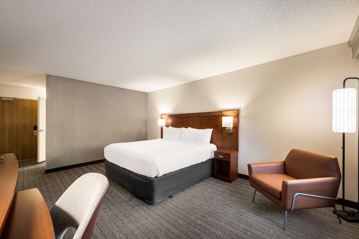 Room 11 of 42