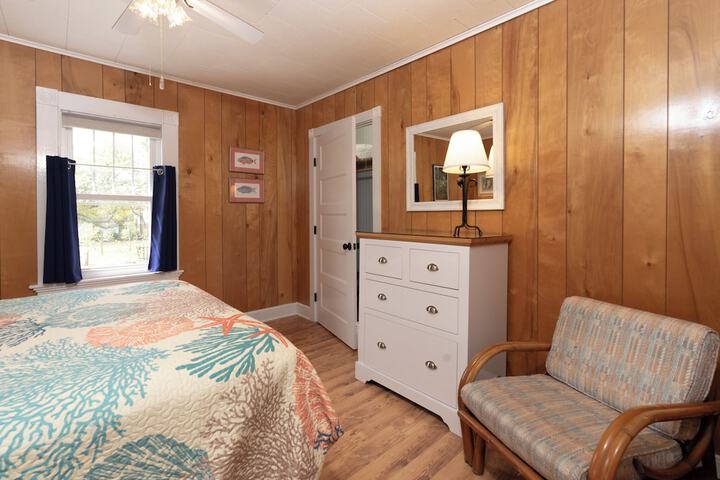 Ocracoke Harbor Inn
