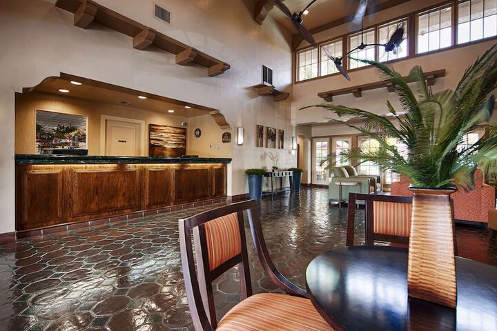 Hotel Interior 6 of 18
