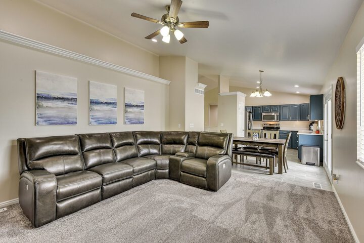 Family-friendly Clearfield Home w / Hot Tub!