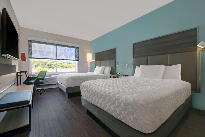Room 18 of 31