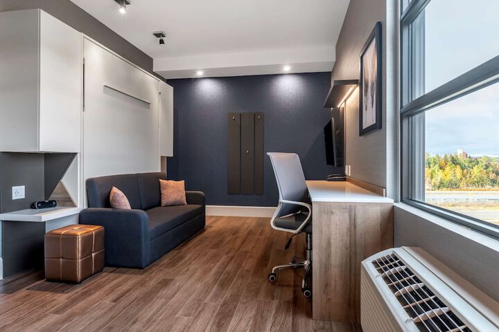 Room 46 of 65