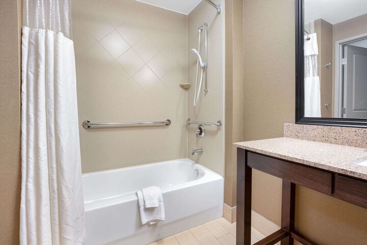 La Quinta Inn & Suites by Wyndham Bellingham