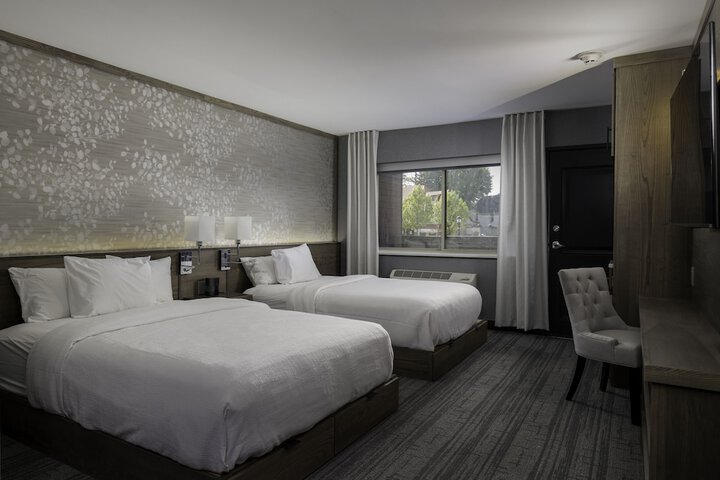 Room 25 of 52