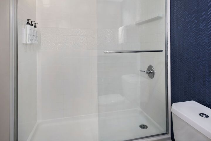 Room 18 of 29