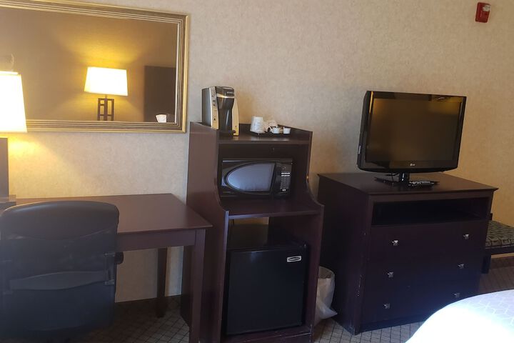 Holiday Inn Express Grove City by IHG