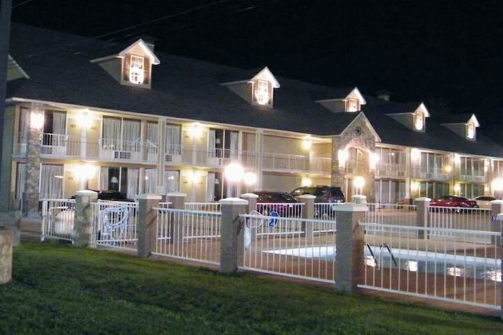 Hotel 5 of 26