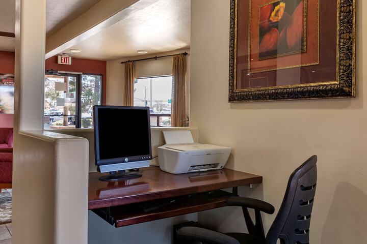 Business Center 49 of 49
