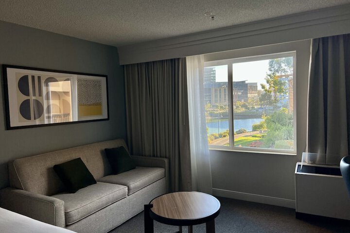 Sonesta Select San Francisco Airport Oyster Point Waterfront
