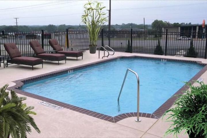 Pool 6 of 49