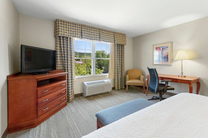 Room 17 of 35