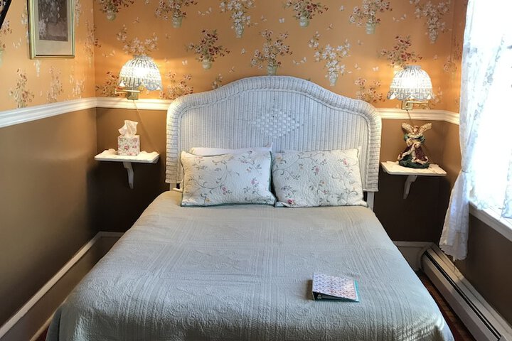 Room 26 of 82