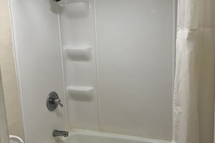 Room 7 of 13