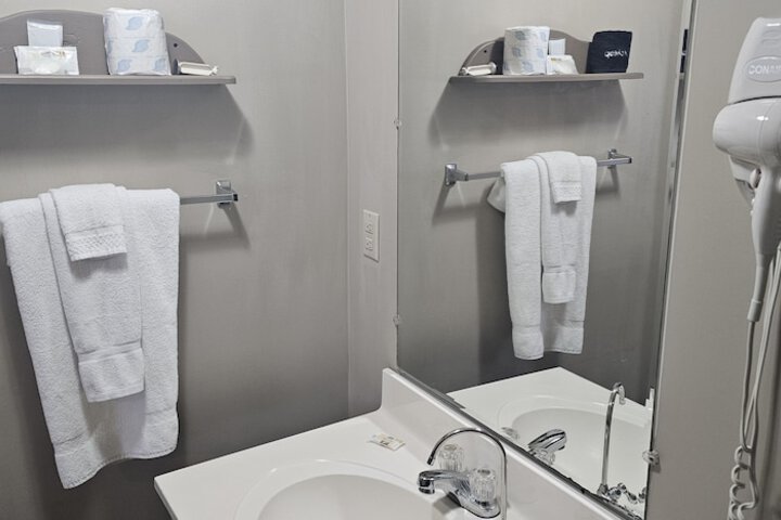 Room 32 of 115