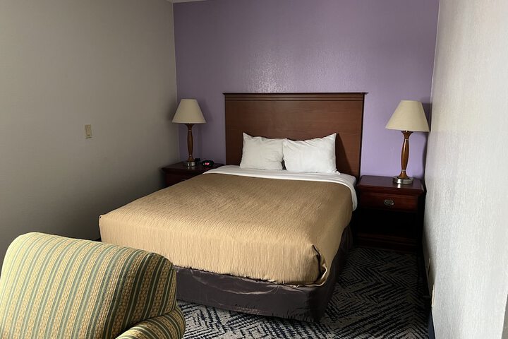 Room 35 of 40