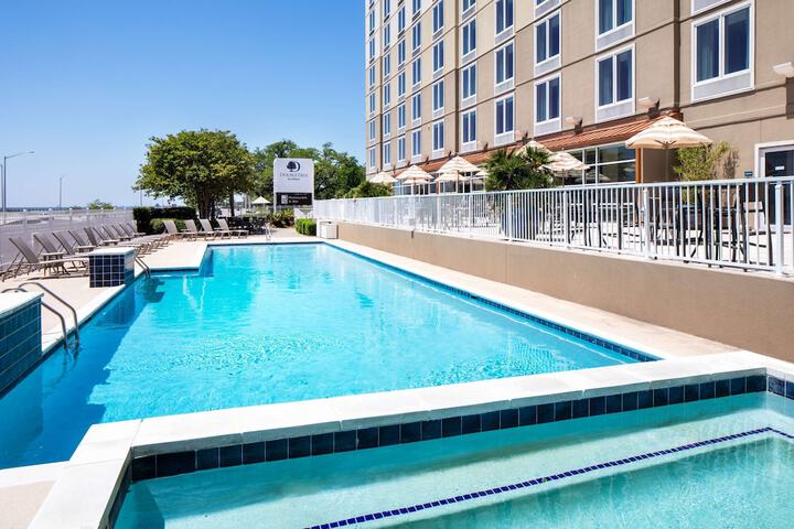 DoubleTree by Hilton Hotel Biloxi