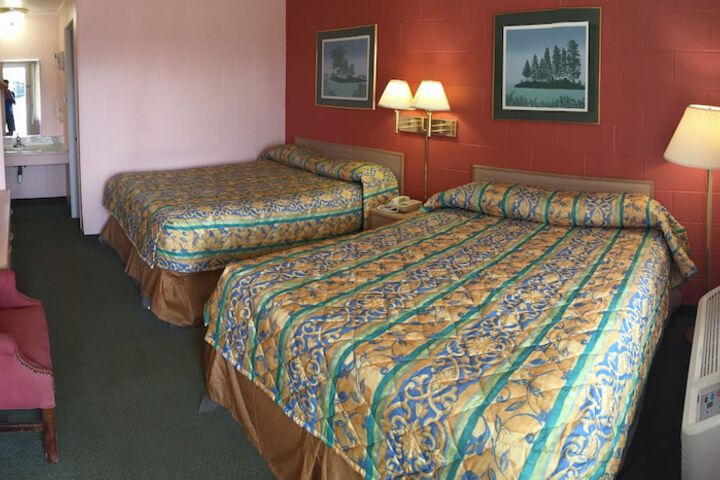 Room 36 of 38