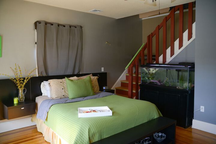Room 18 of 73
