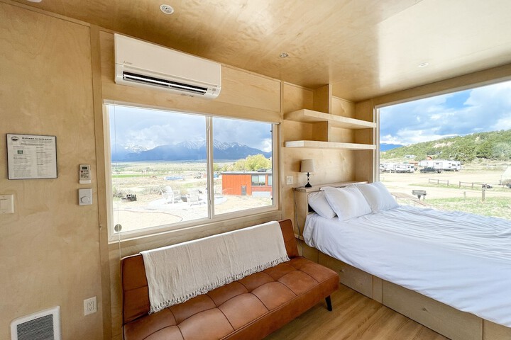 BV Overlook Camp & Lodging