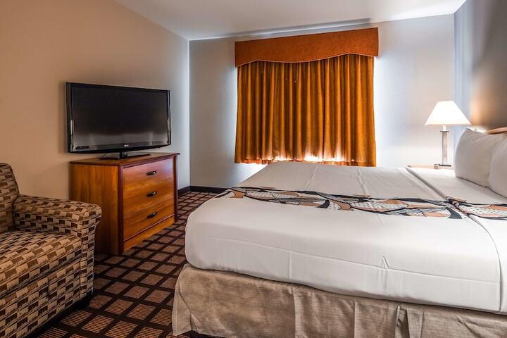 Room 15 of 21