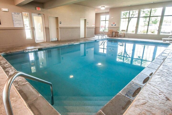 Pool 8 of 43