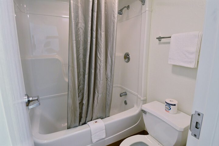 Room 16 of 30