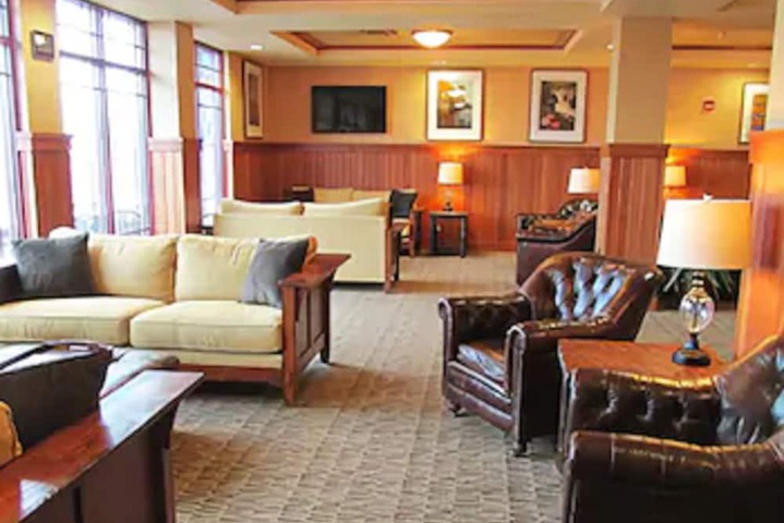 Canal Park Lodge