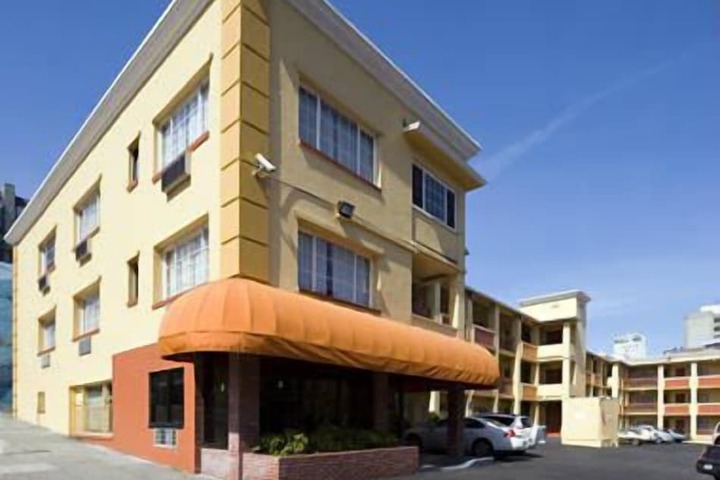 Hotel 2 of 18