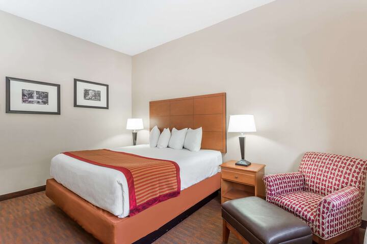Room 4 of 19