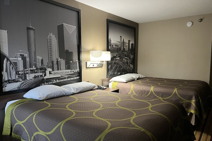 Room 9 of 15