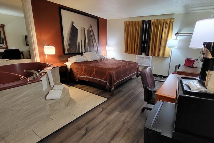 Room 8 of 26