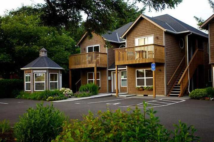 Hotel 4 of 72