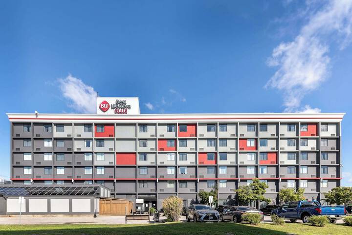 Hotel 2 of 53