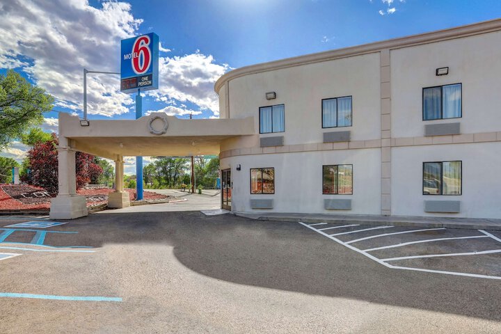 Motel 6 Espanola NM