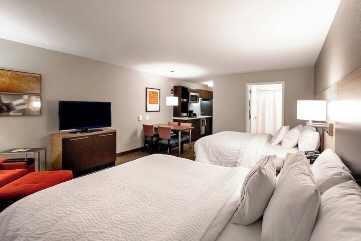 Room 17 of 27