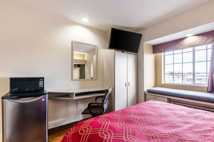 Room 15 of 22
