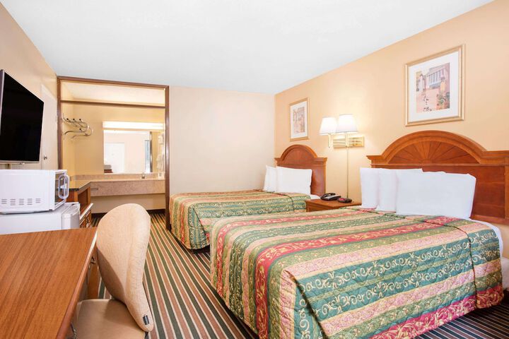 Room 17 of 20