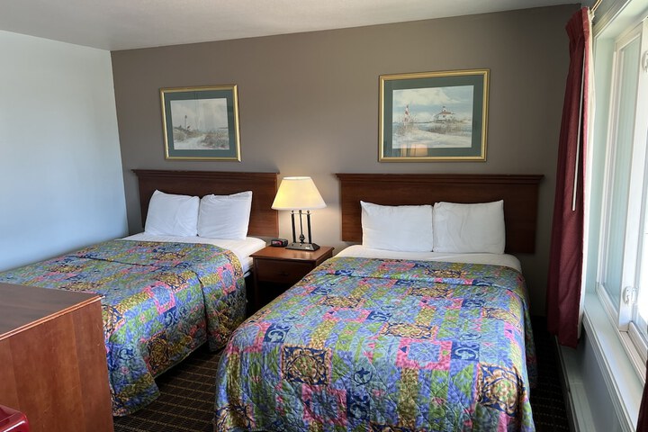 Room 16 of 31