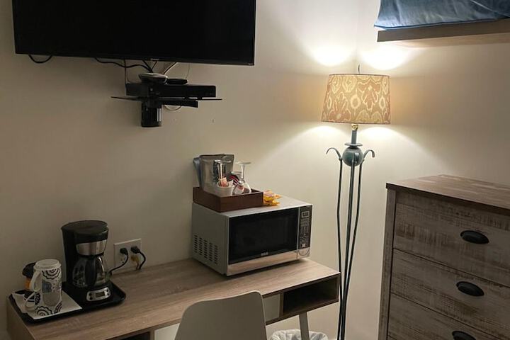 Room 42 of 62