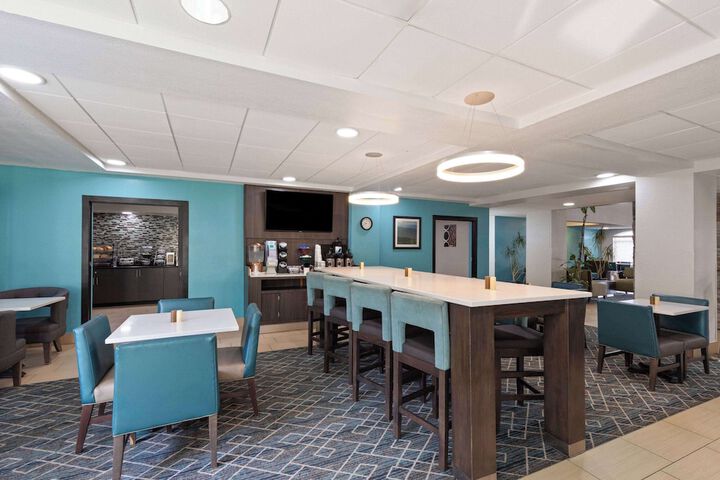 La Quinta Inn & Suites by Wyndham Sevierville / Kodak