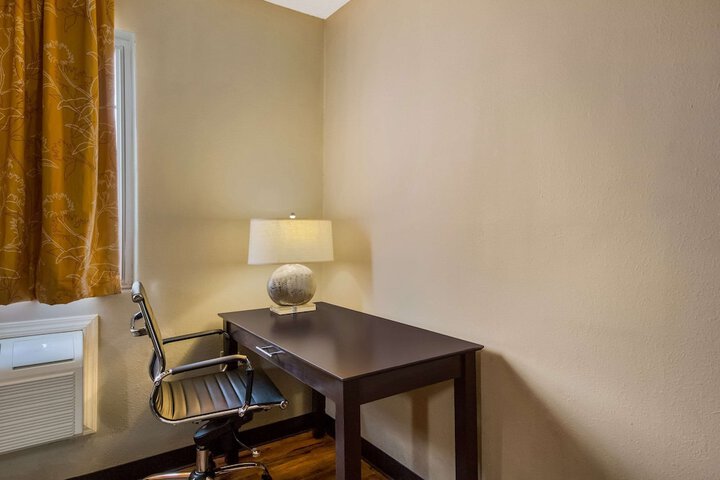 Room 44 of 59