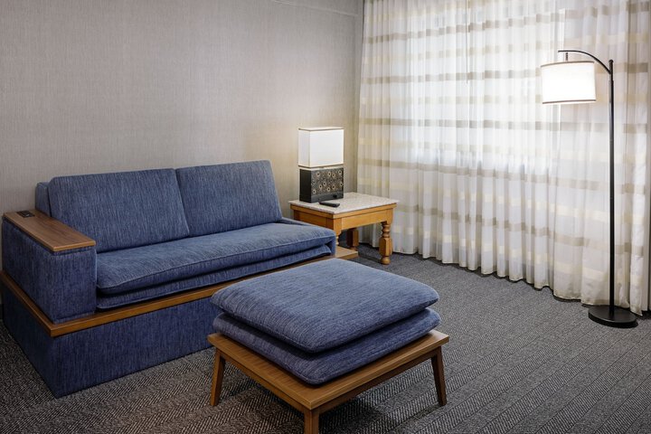 Room 41 of 65