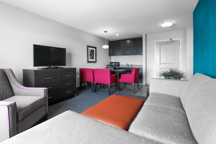 Room 19 of 32