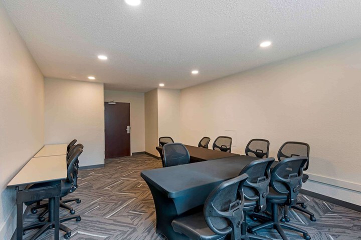 Extended Stay America Suites Cleveland Airport North Olmsted