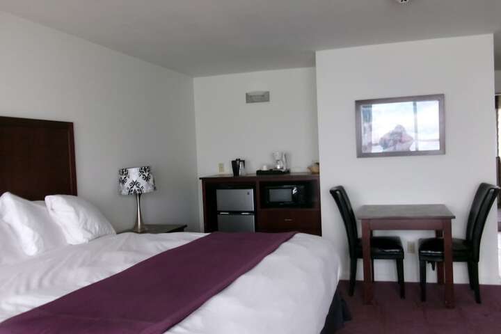 Room 66 of 108