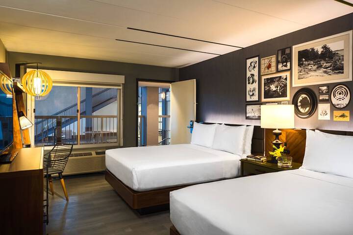 Room 29 of 103