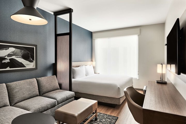 Room 15 of 41