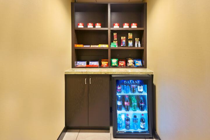 Holiday Inn Express Hotel & Suites Colby by IHG