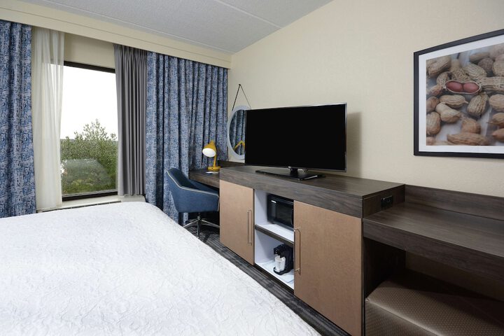 Room 16 of 54