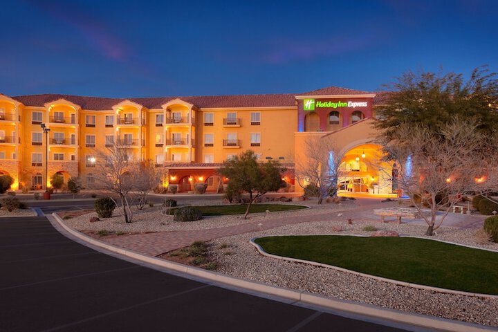 Hotel 8 of 53